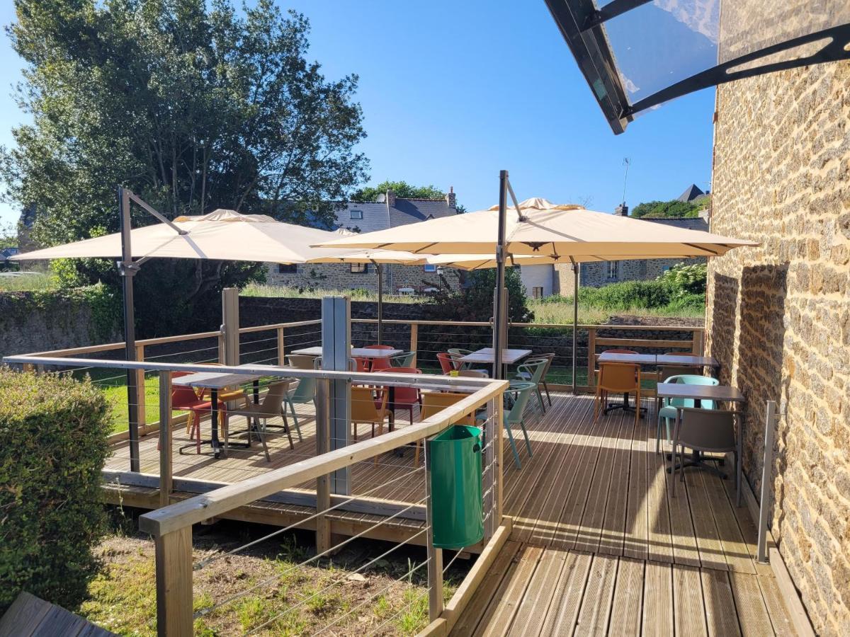 Le Petit Montmartre Hotel Dinard Kültér fotó