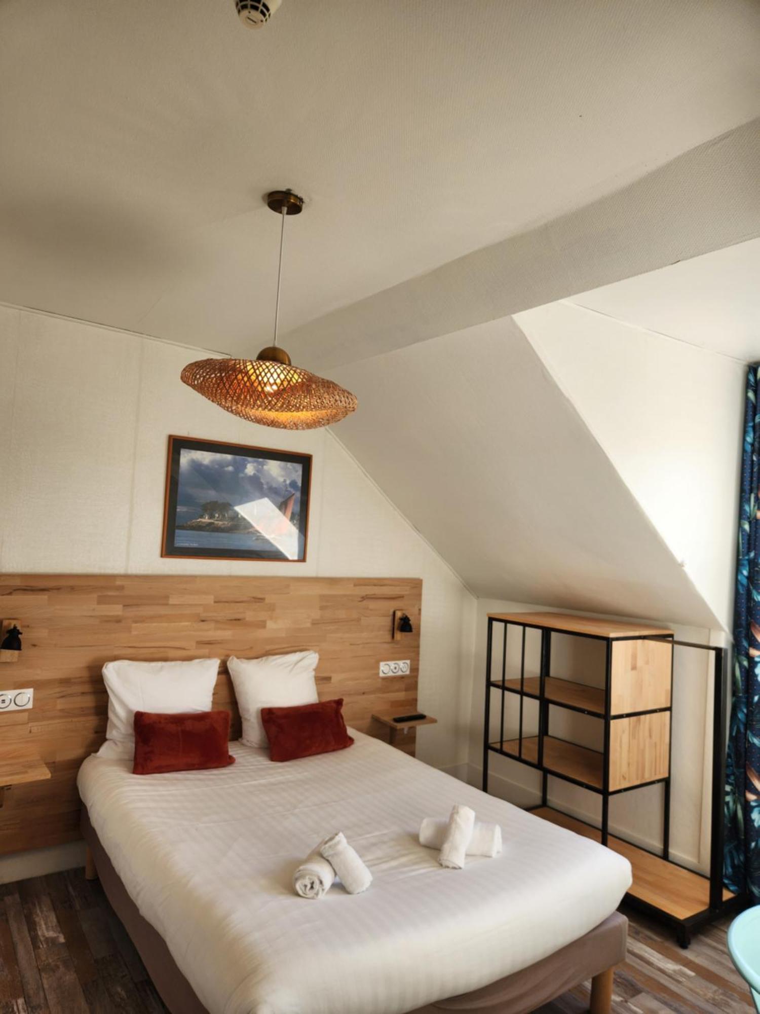 Le Petit Montmartre Hotel Dinard Kültér fotó
