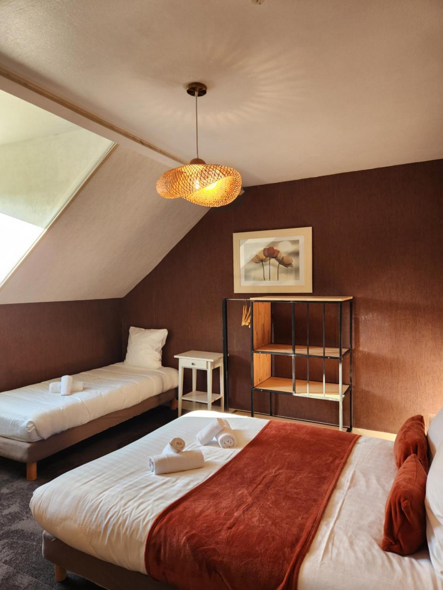 Le Petit Montmartre Hotel Dinard Kültér fotó