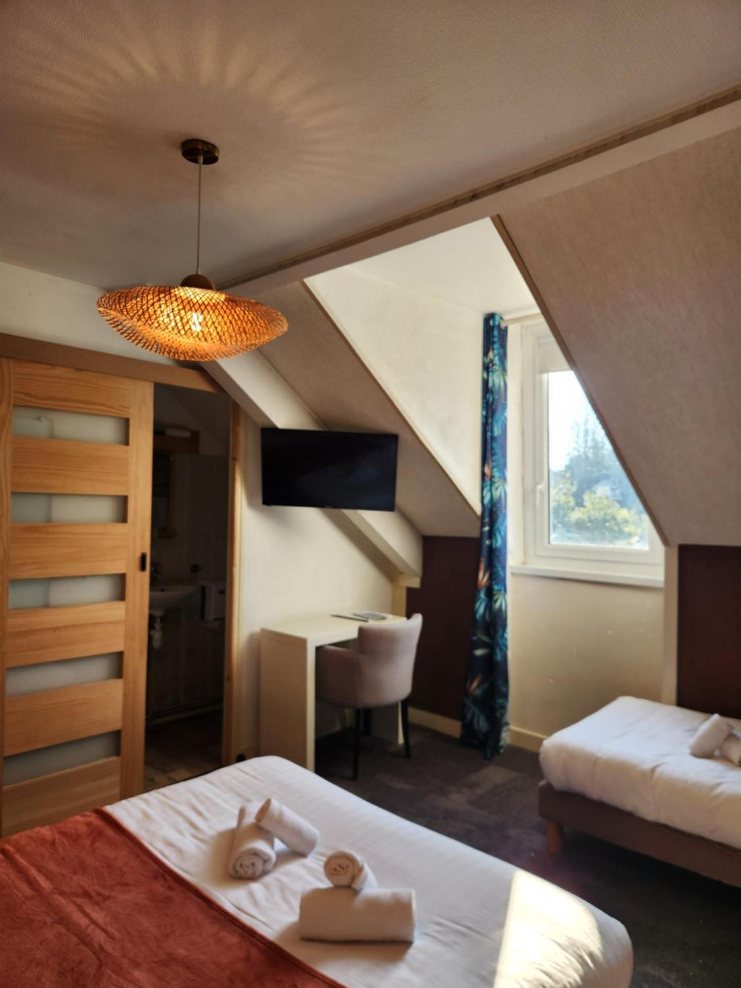 Le Petit Montmartre Hotel Dinard Kültér fotó